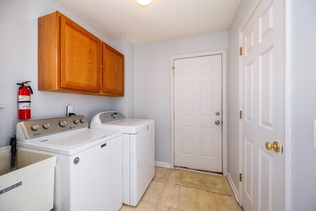 Building Photo - 7798 Greene Farm Dr