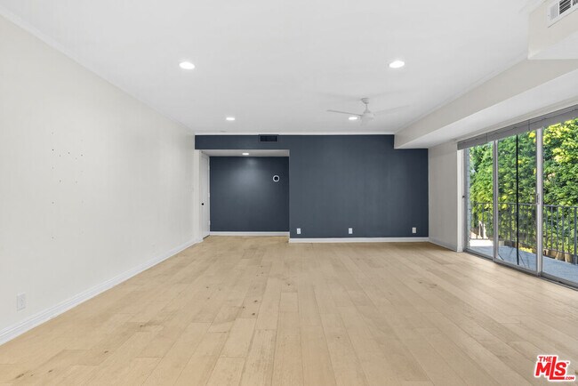 Building Photo - 7309 Franklin Ave