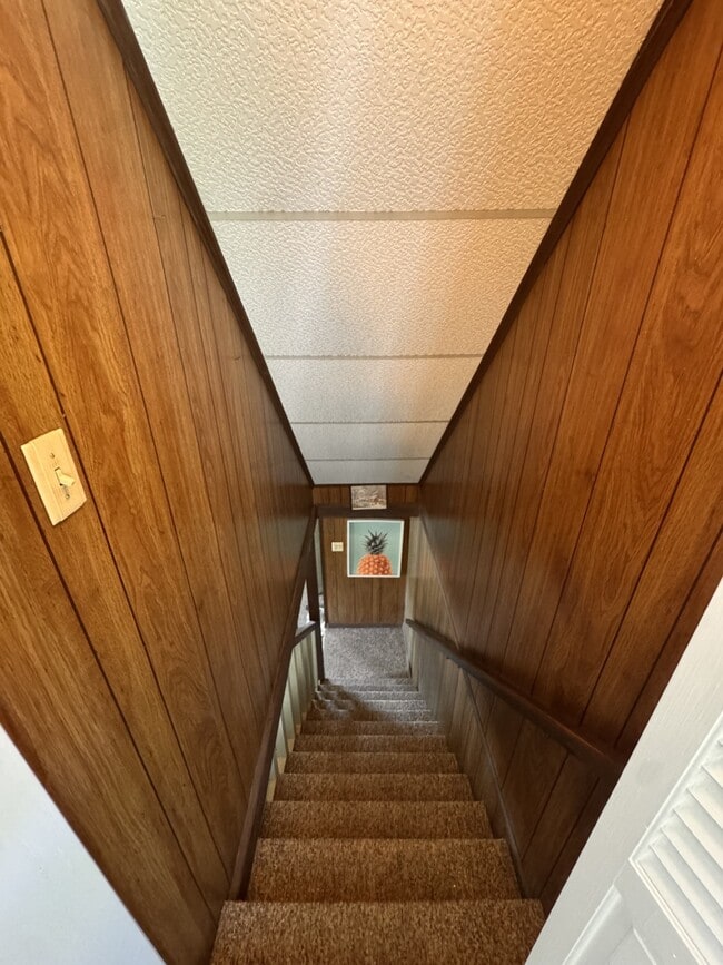 Building Photo - 10033 Jonestown Rd