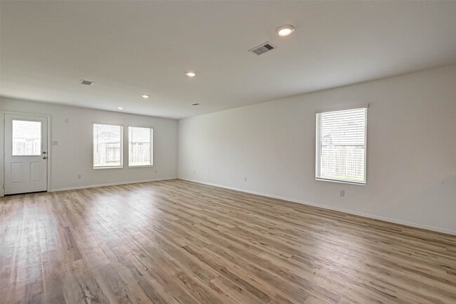 Building Photo - 3426 Golden Amber Ct