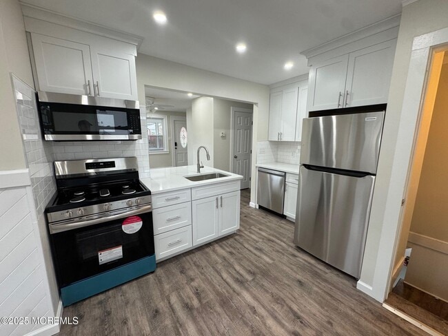 Building Photo - 11 Washington Ave