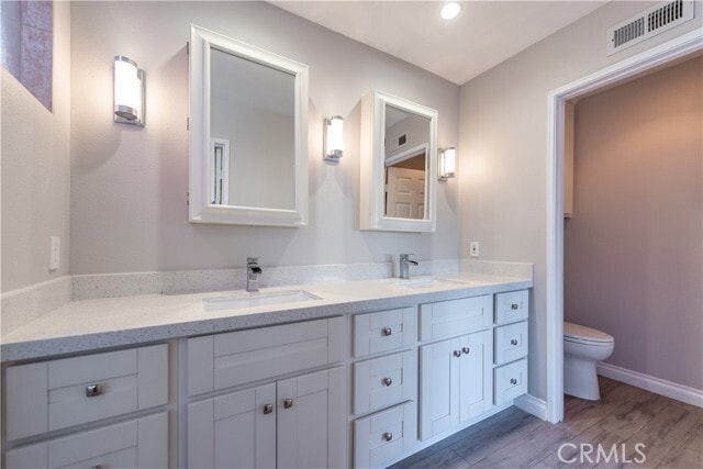 Building Photo - 29 Almeria