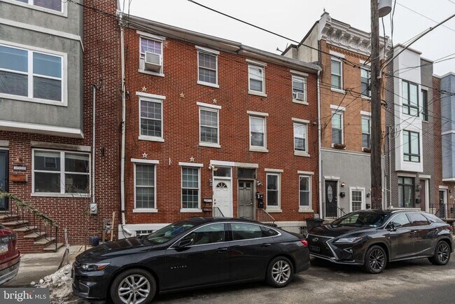 Building Photo - 1534 S 4th St