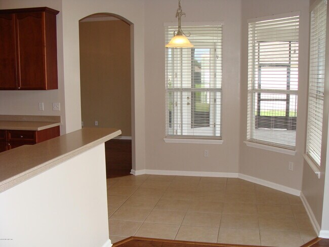 Building Photo - 2266 Cascadia Ct
