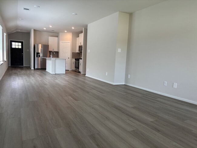 Building Photo - 14150 Granger Pointe Ln