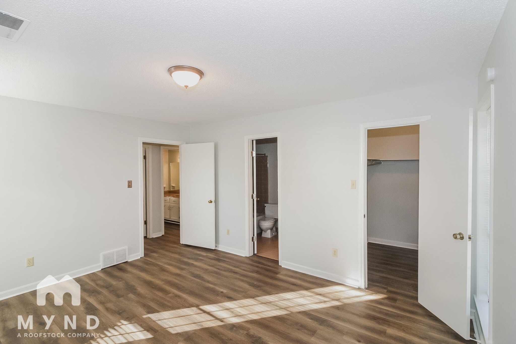 Building Photo - 4056 Friendly Way