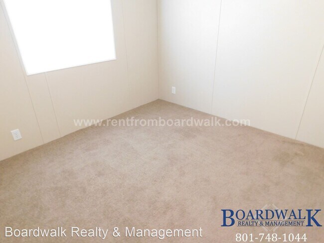 Building Photo - 3114 S 200 E
