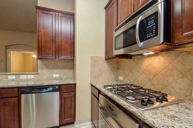 Building Photo - 6022 Preserve Ln