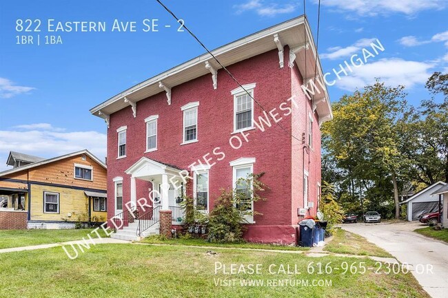 Building Photo - 822 Eastern Ave SE