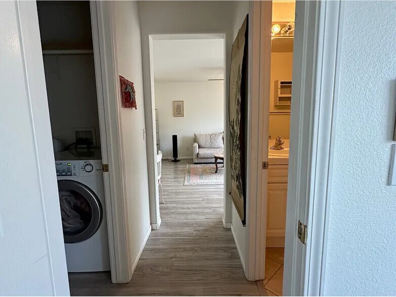 Building Photo - 5552 Foxtail Loop