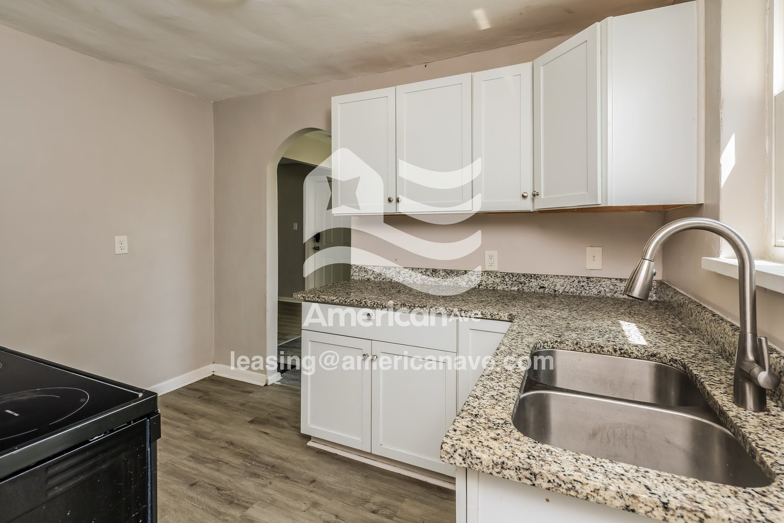 Building Photo - 515 Verona Rd