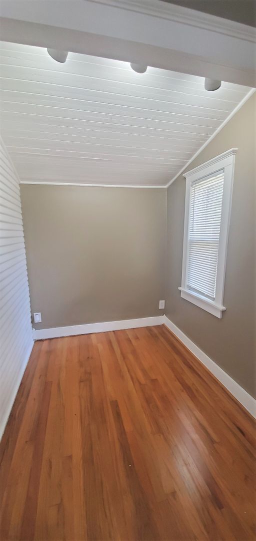 Building Photo - 2351 NW 18th St