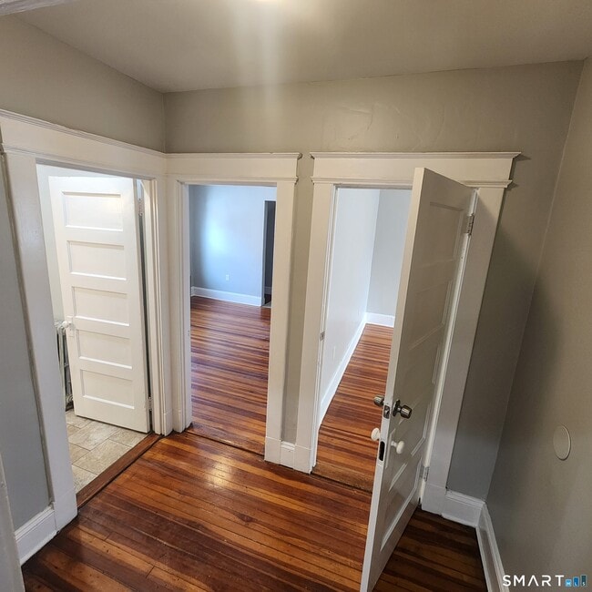 Building Photo - 351 Hillside Ave