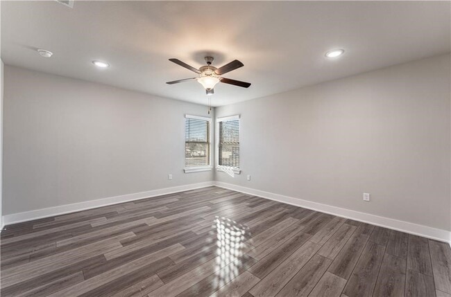 Building Photo - 507 W Arkansas St