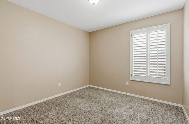 Building Photo - 14809 Tierra Crystal Ave