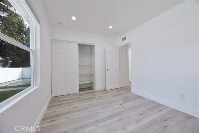 Building Photo - 19138 Hartland St