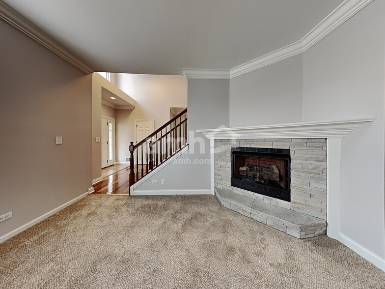 Building Photo - 2087 Kate Dr