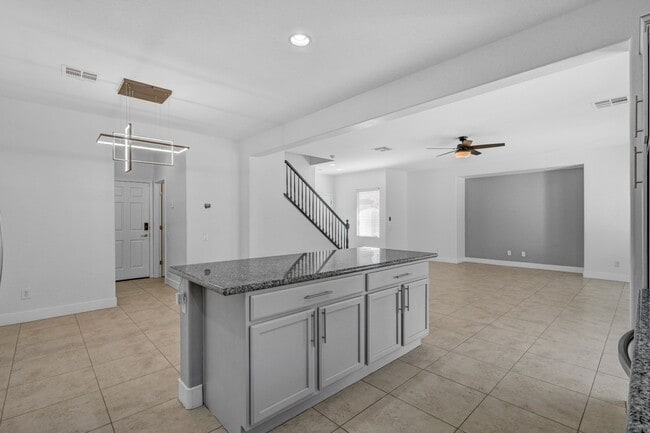 Building Photo - 11052 Orense Dr