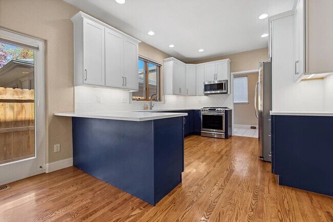 Building Photo - Cherry Creek Townhouse for rent!