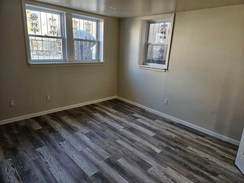 Building Photo - 3103 88th St