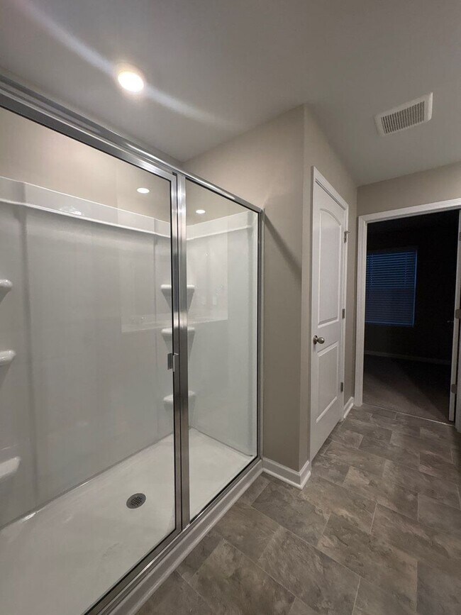 Building Photo - 4 Bedroom, 2.5 Bath and 2 Car Garage in Hartmann Crossing! $500 OFF FIRST MONTH’S RENT!