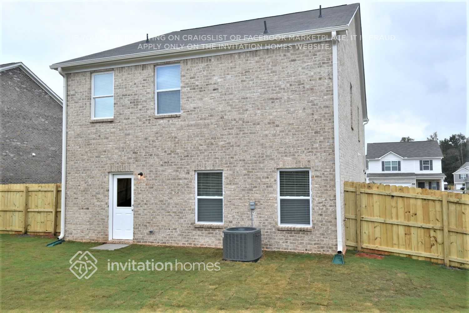 Building Photo - 204 Oliver Dr