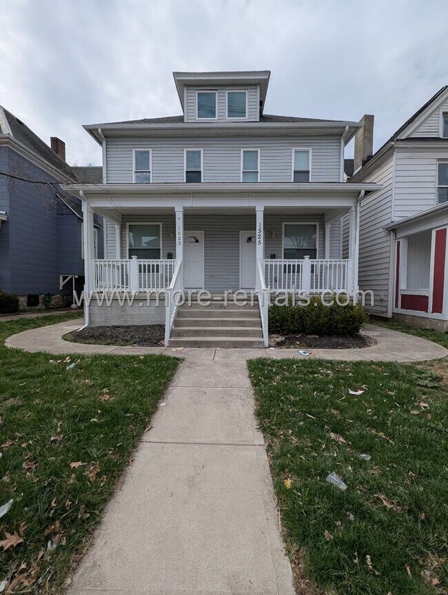 Primary Photo - 1523-1525 Summit St