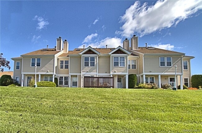 Primary Photo - 2507 Whispering Hls