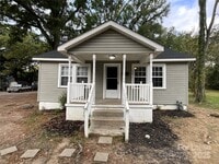 Building Photo - 742 Green St