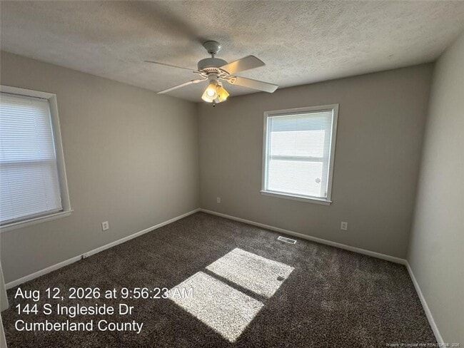 Building Photo - 144 S Ingleside Dr