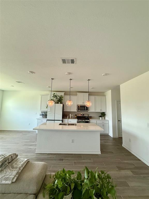 Building Photo - 2909 St Regis Dr
