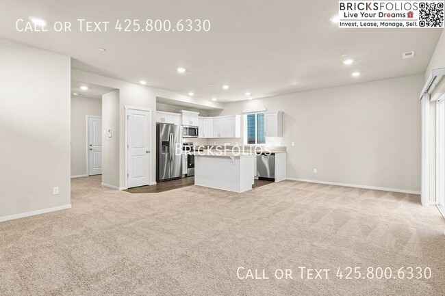 Building Photo - 4237 Pronghorn Pl