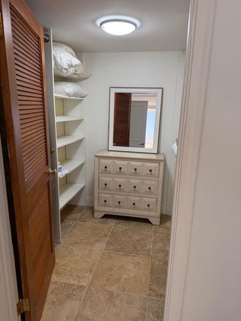 Building Photo - 5600 N Flagler Dr