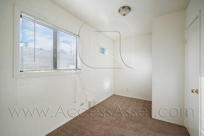 Building Photo - Charming Home in Historic Downtown Lake Elsinore!