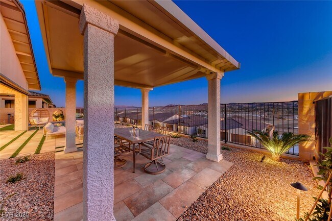 Building Photo - 375 Portus Delphini Ct