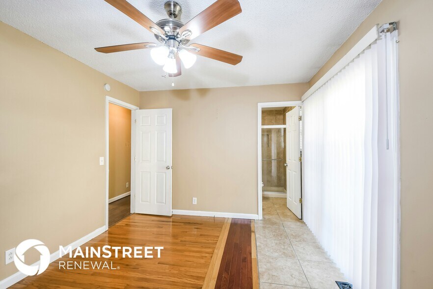 Building Photo - 5861 Falcon View Ln