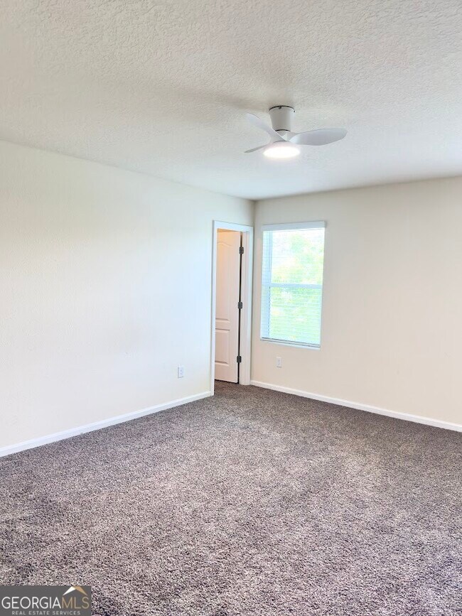 Building Photo - 124 Teakwood Dr