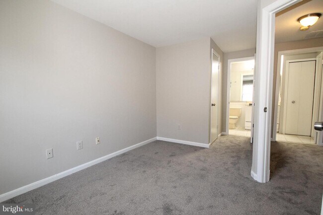 Building Photo - 6014 Havener House Way
