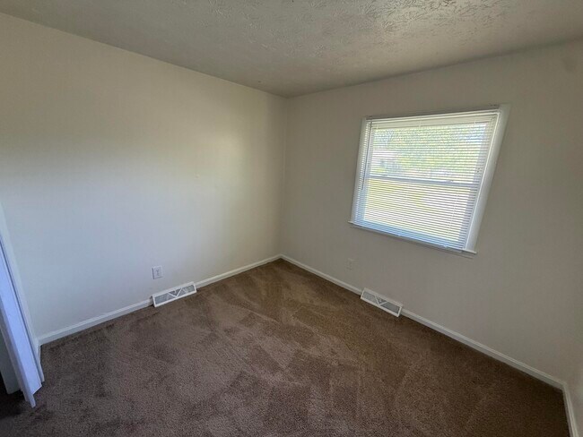 Building Photo - 2653 Twinbrooke Ln