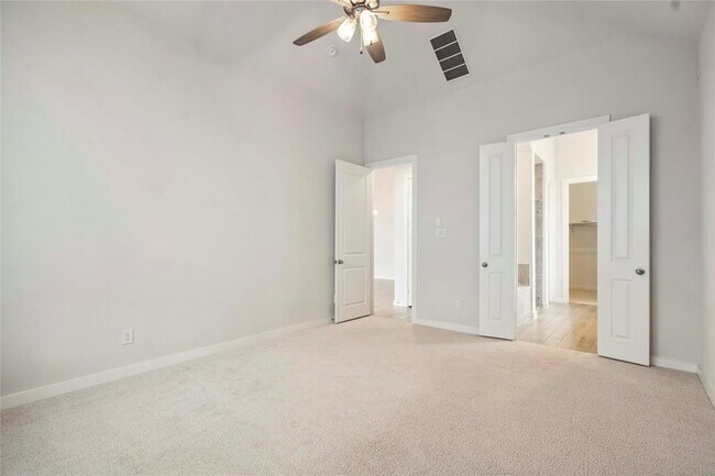 Building Photo - 7310 Camden Crestwood Way
