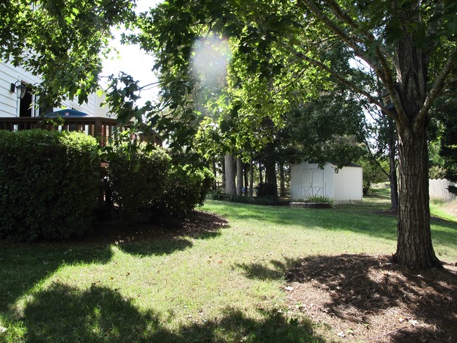 Building Photo - 3603 Arthur St
