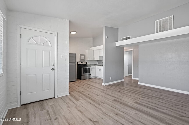 Building Photo - 4409 N 23rd Ave