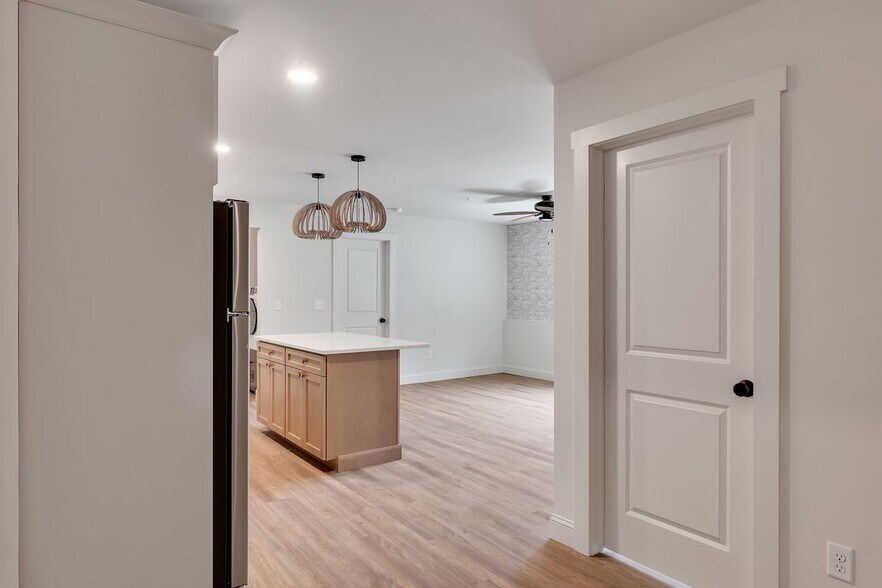 Building Photo - 36 Pawling Ave
