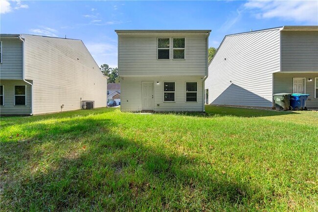 Building Photo - 2383 Hackamore Dr