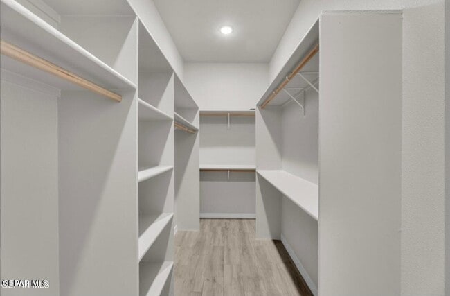 Building Photo - 13729 Lago Vista Ave
