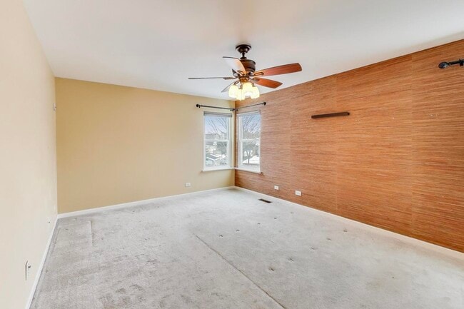 Building Photo - 410 Arlington Ln