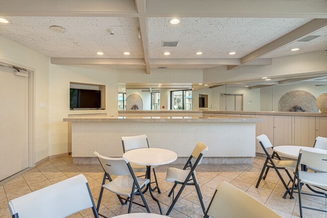 Building Photo - 939 Coast Blvd