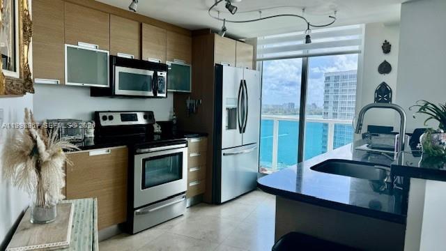 Building Photo - 1881 NE 79th St