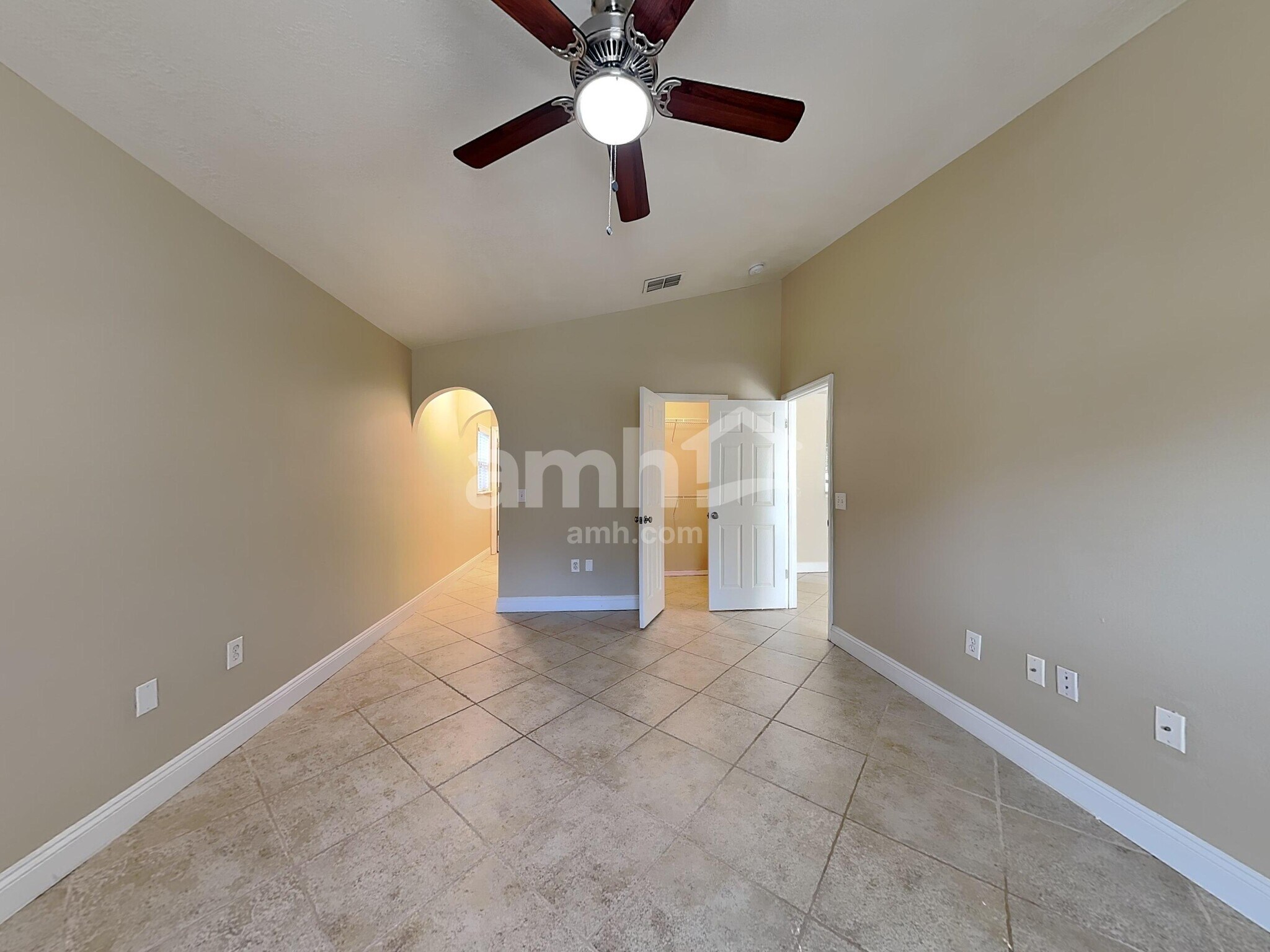 Building Photo - 574 Wekiva Bluff St