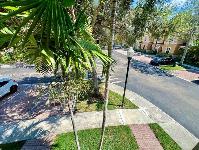 Building Photo - 12804 SW 31st St